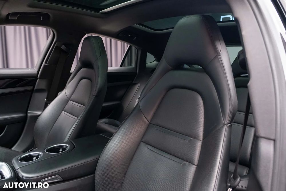 Porsche Panamera 4S - 18