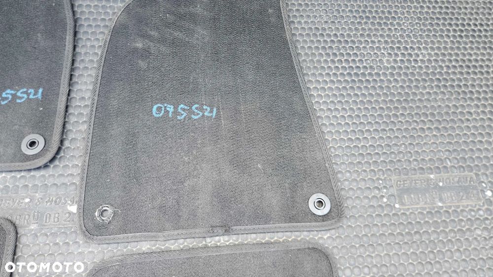 Dywaniki Wycieraczki Wykładzina Czarne Welur Europa Komplet Audi A4 B6 B7 Seat Exeo Sedan Kombi - 39
