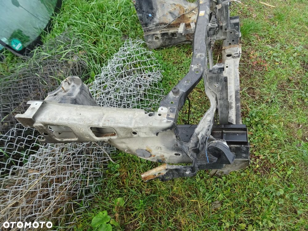 FORD MAVERICK PAS PRZEDNI MASKA LAMPA ZDERZAK BLOTNIK CZESCI ROZNE - 2