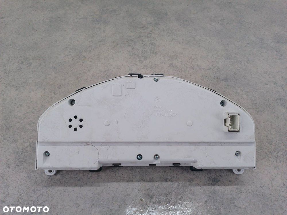 LICZNIK VOLVO V60 31343323AA 69799-560U 2.0 D3 - 7
