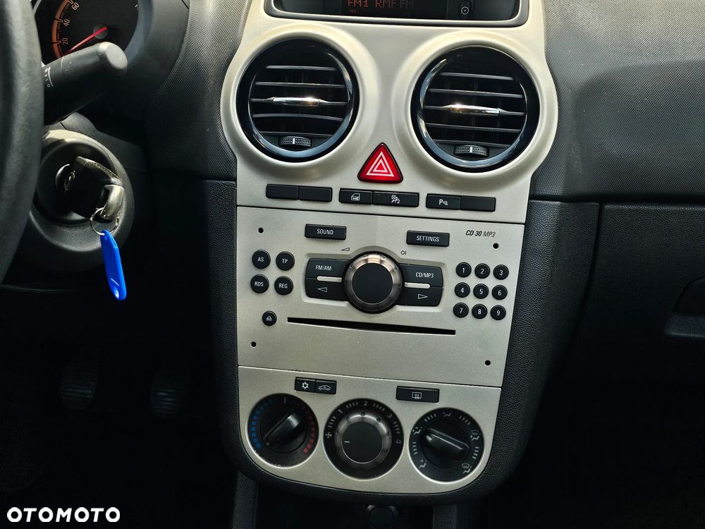Opel Corsa 1.2 16V - 32