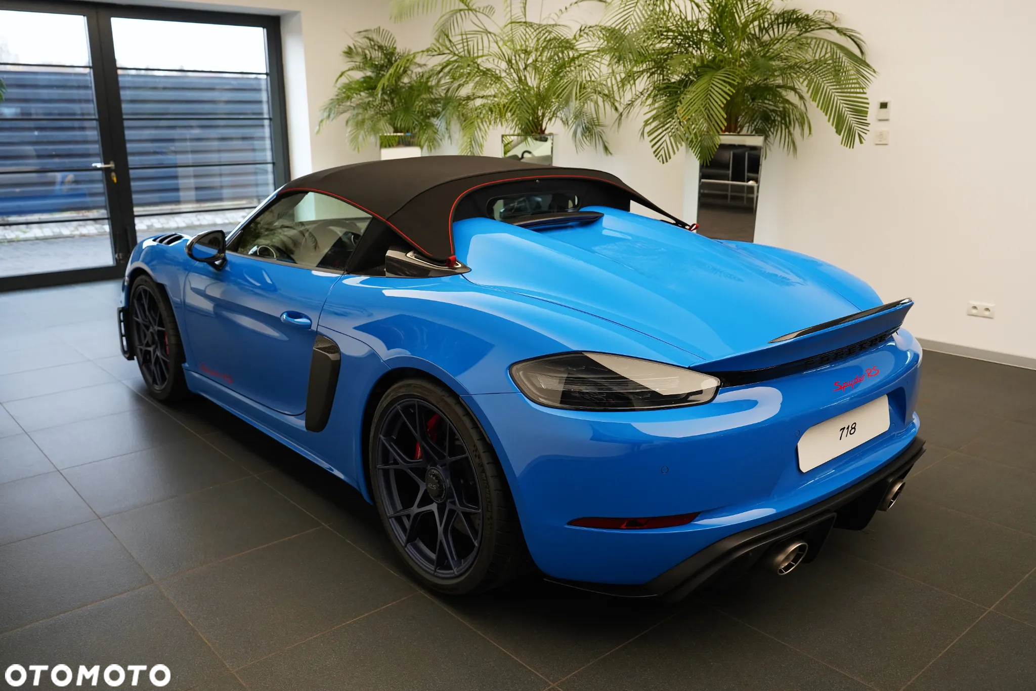 Porsche 718 Spyder - 5