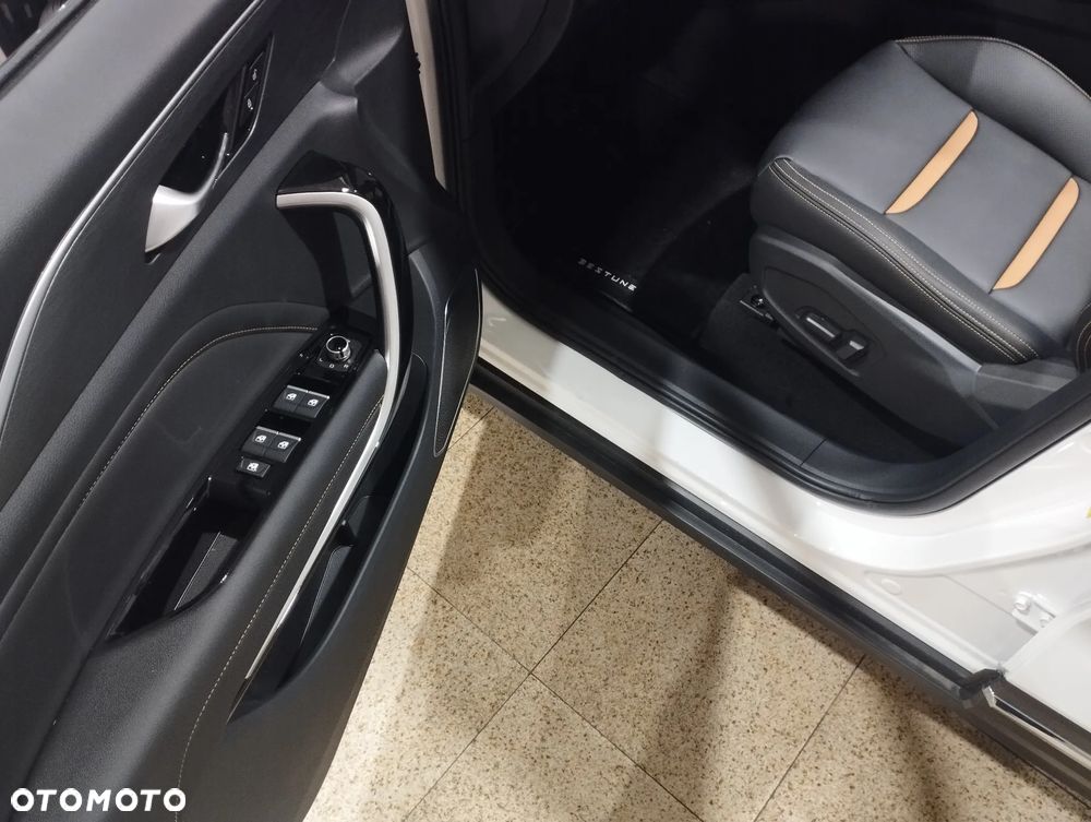 Bestune T77 1.5T Business DCT - 15