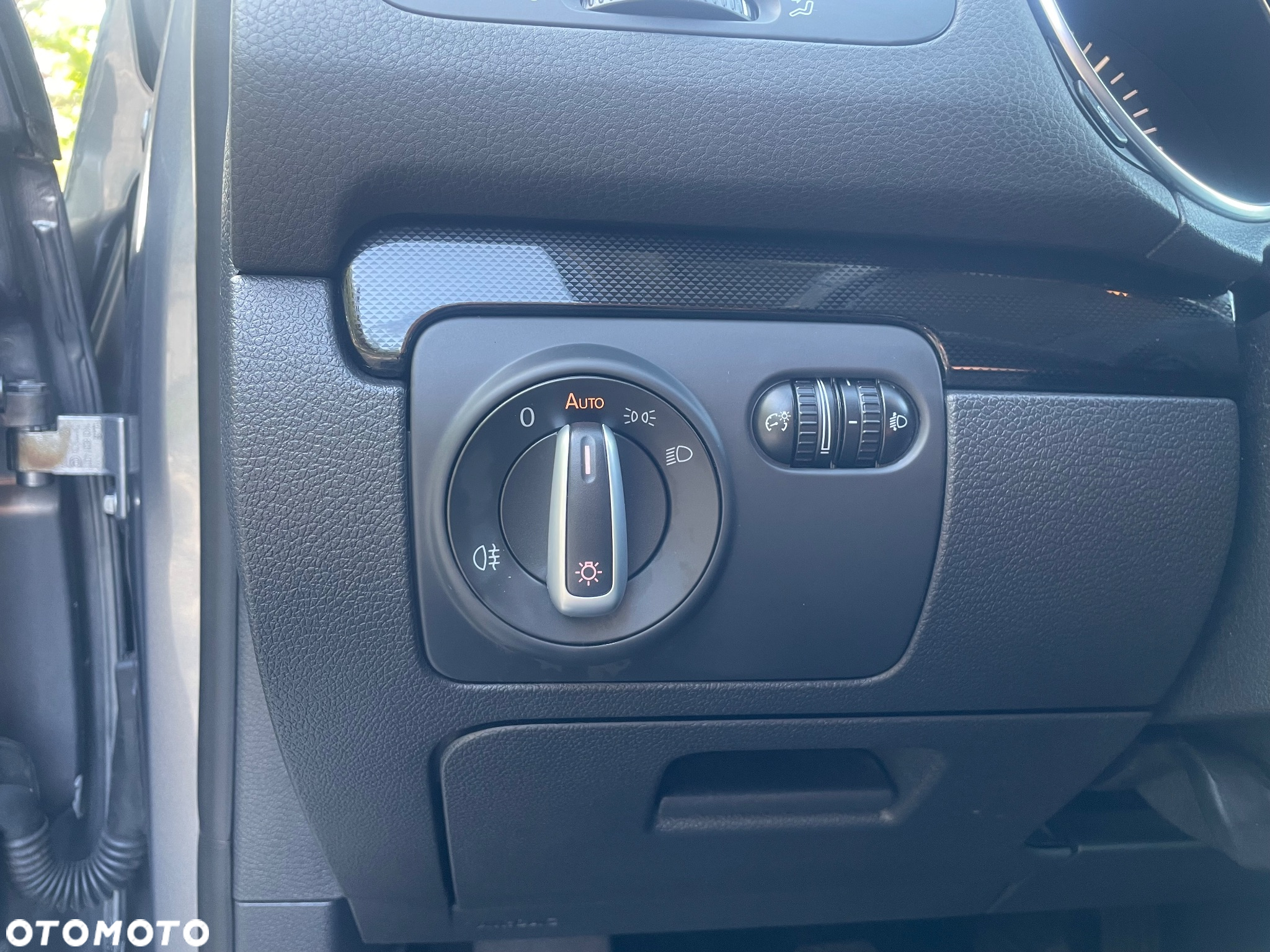 Volkswagen Golf 2.0 TDI DPF Comfortline - 18