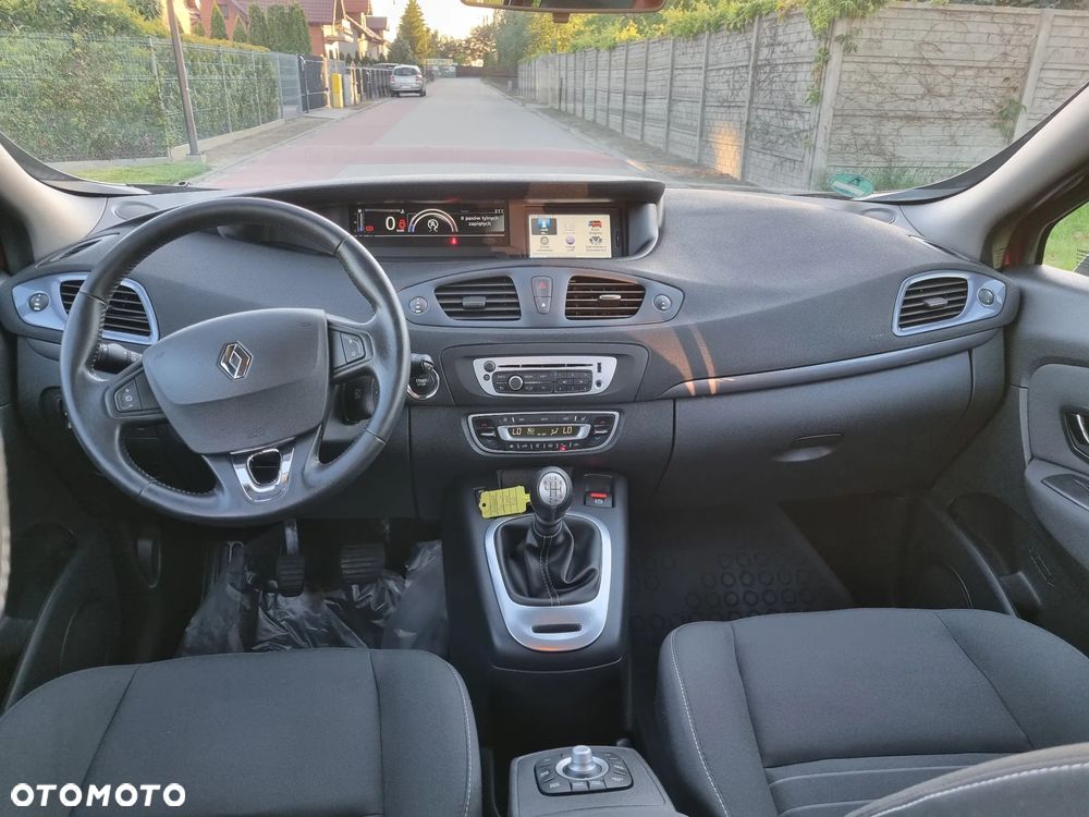 Renault Scenic - 18