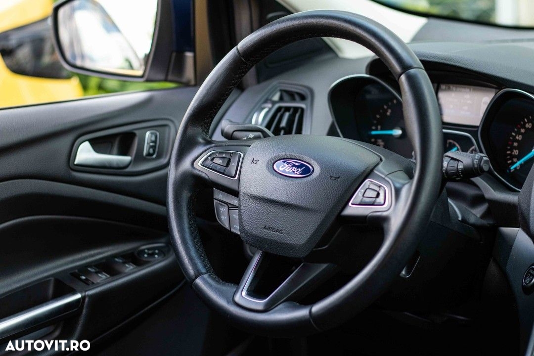 Ford Kuga 1.5 TDCi 2WD Trend - 31