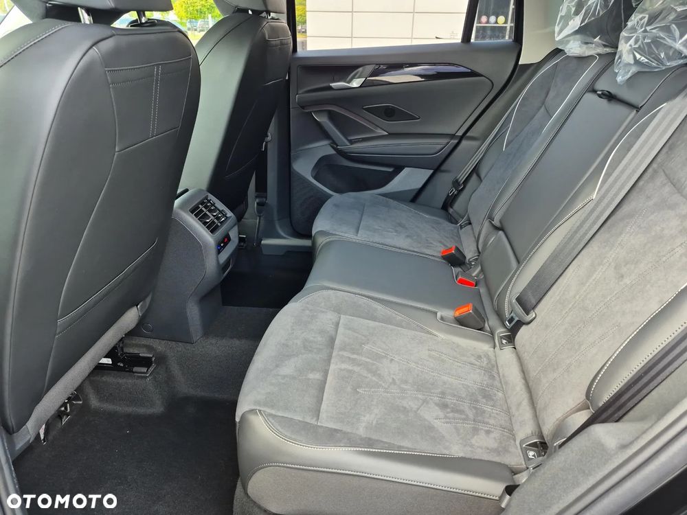 Volkswagen Tiguan - 14
