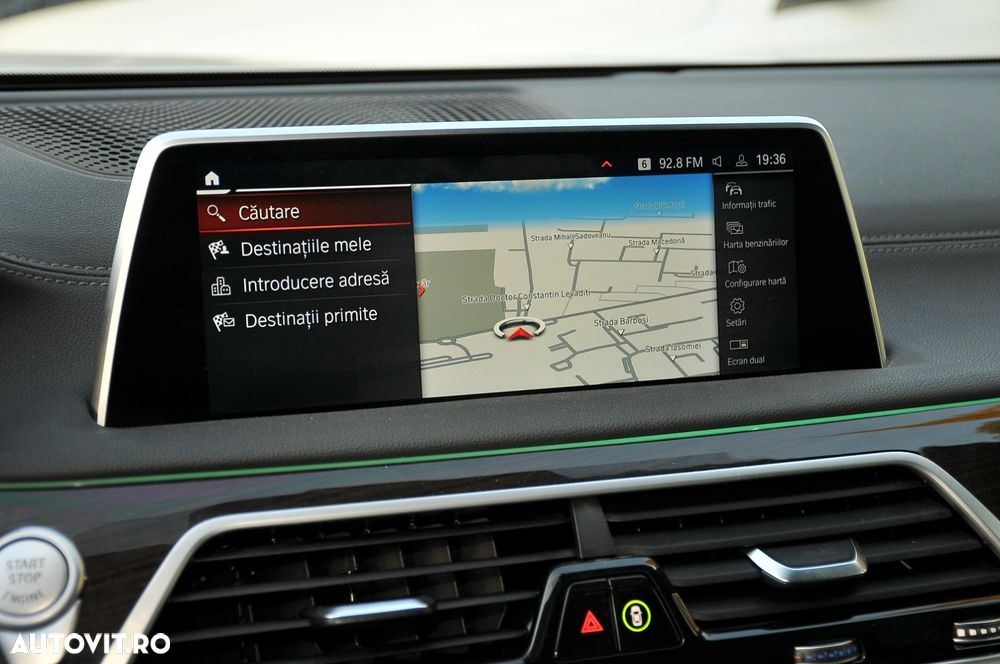 BMW Seria 7 740d xDrive MHEV - 17