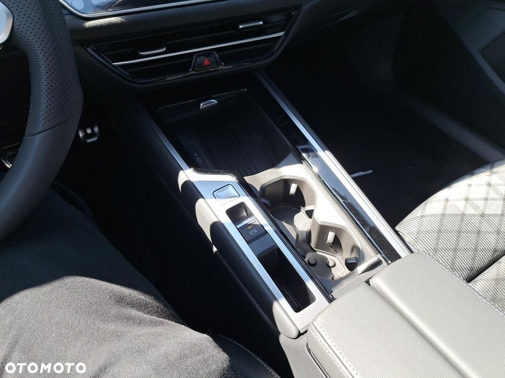 Volkswagen Passat - 15