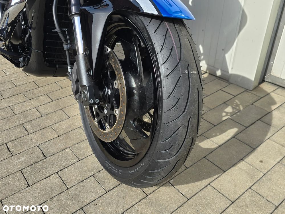 Suzuki Boulevard - 9