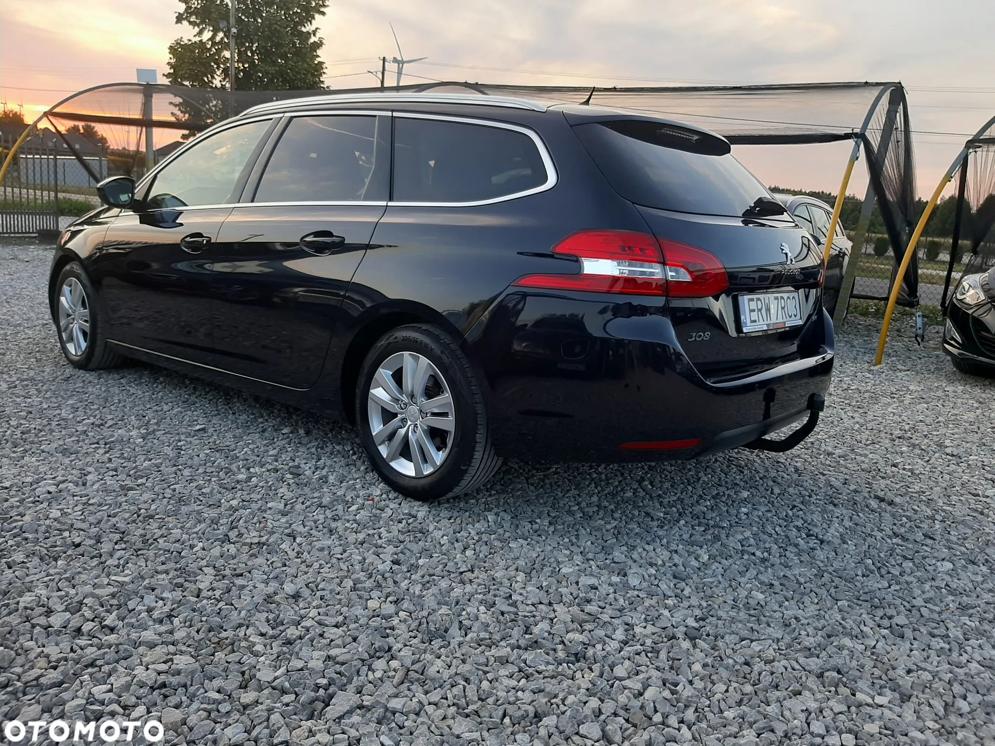 Peugeot 308 SW 1.6 BlueHDi Allure S&S - 2