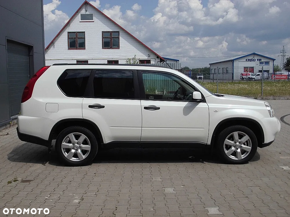 Nissan X-Trail 2.0 dCi 4x4 DPF Platinum - 23