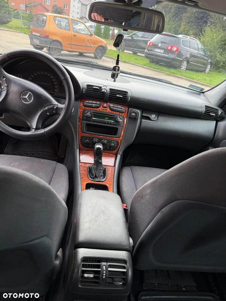 Mercedes-Benz Klasa C 200 CDI - 13