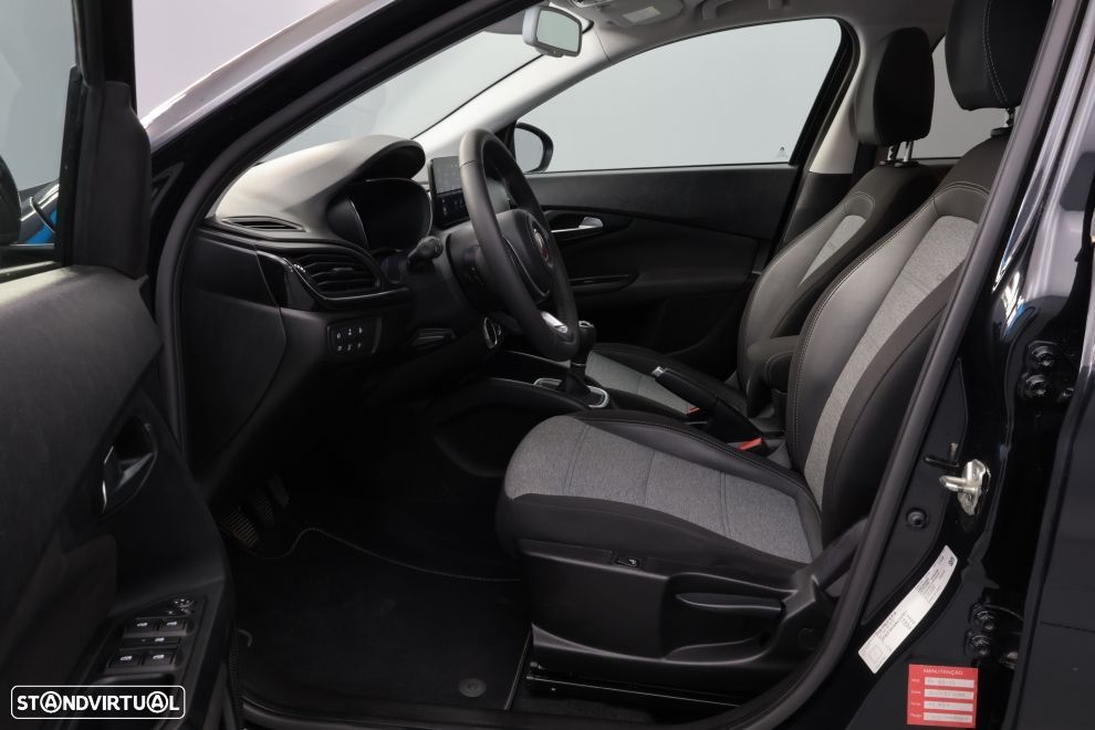 Fiat Tipo Station Wagon Cross 1.0 GSE T3 Cross - 23