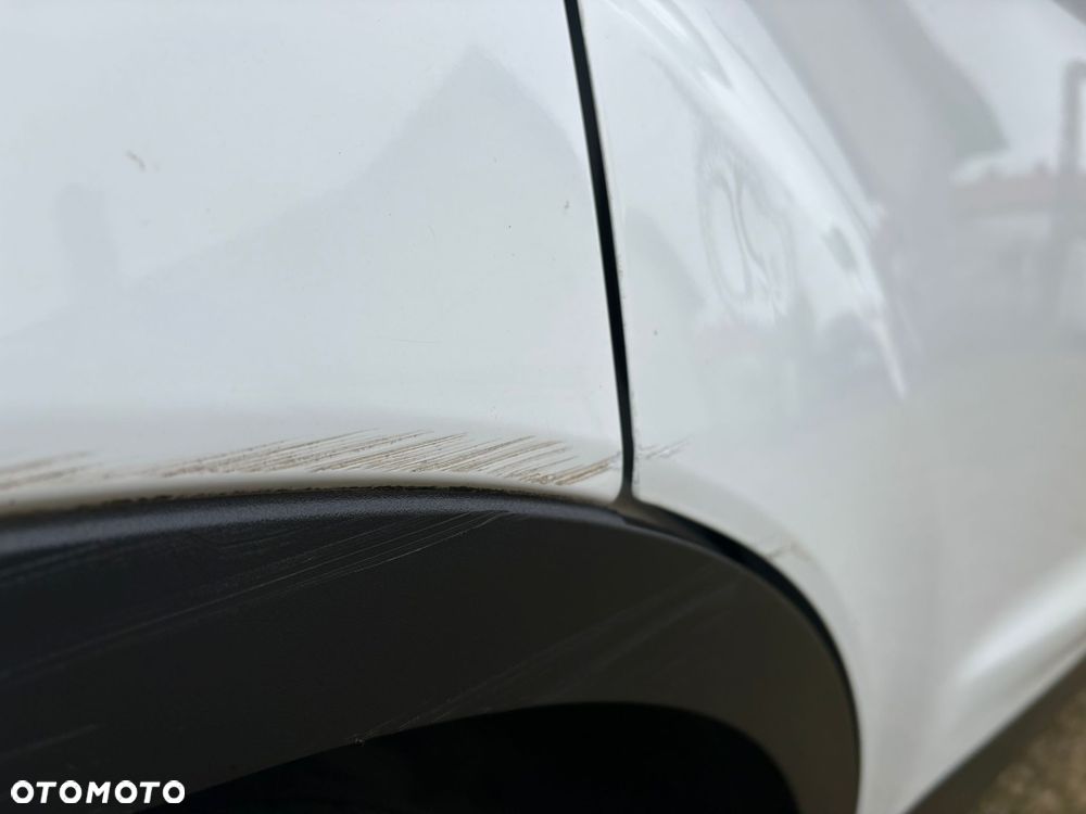 Ford Kuga 2.0 TDCi 2x4 Titanium - 19