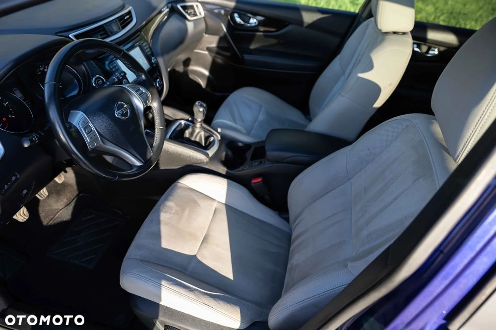 Nissan Qashqai 1.6 DCi ALL-MODE 4x4i TEKNA+ - 27
