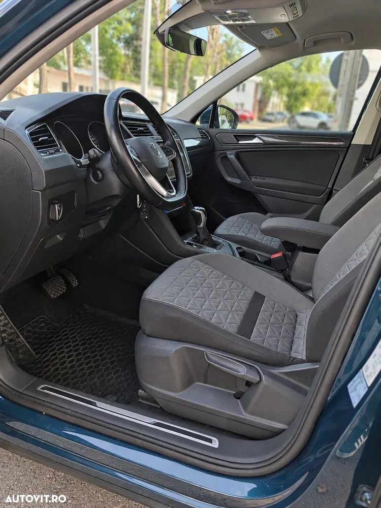 Volkswagen Tiguan - 19