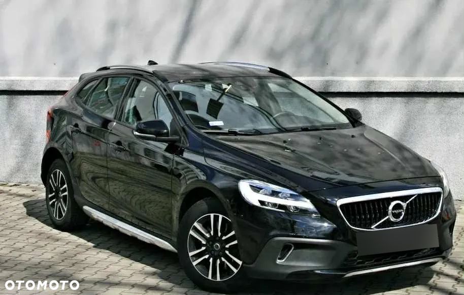Volvo V40 T3 Drive-E Momentum - 1