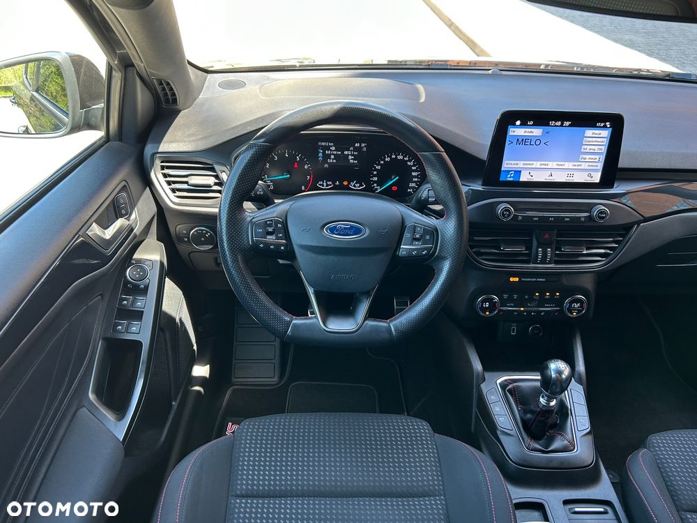 Ford Focus 1.5 EcoBoost STart-Stopp-System ST-LINE - 23