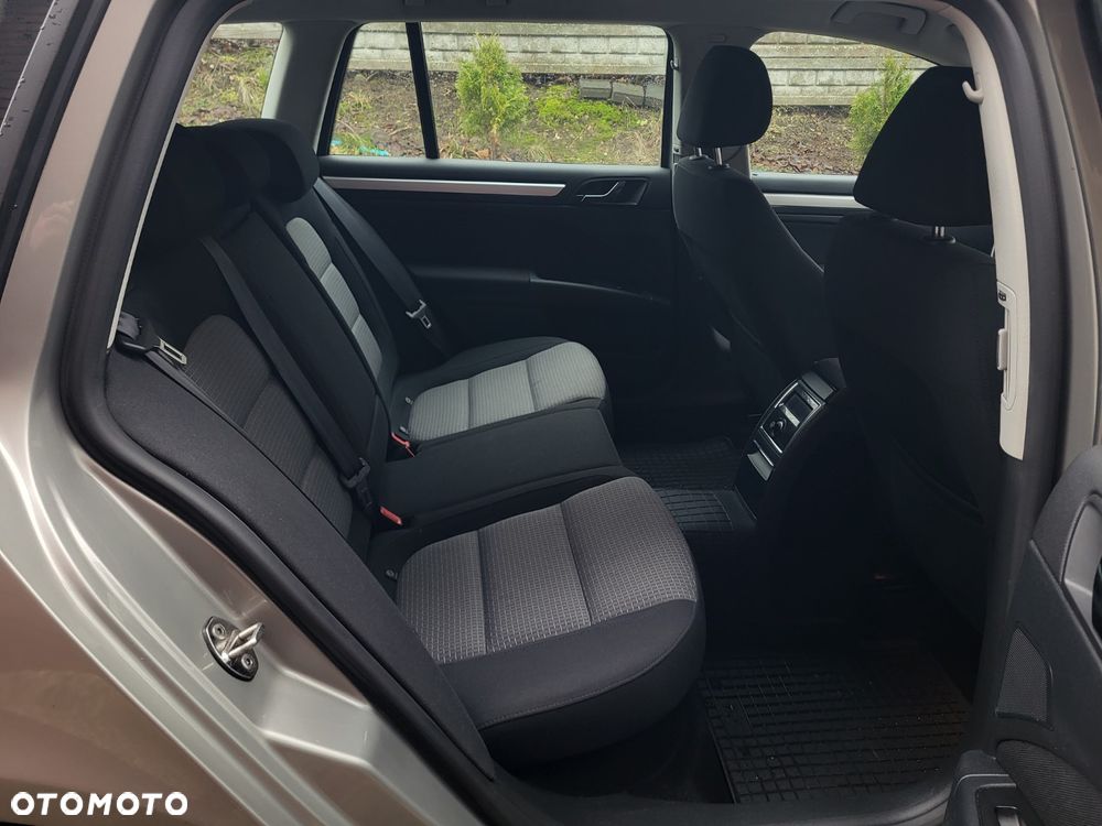 Skoda Superb 1.6 TDI GreenLine - 8