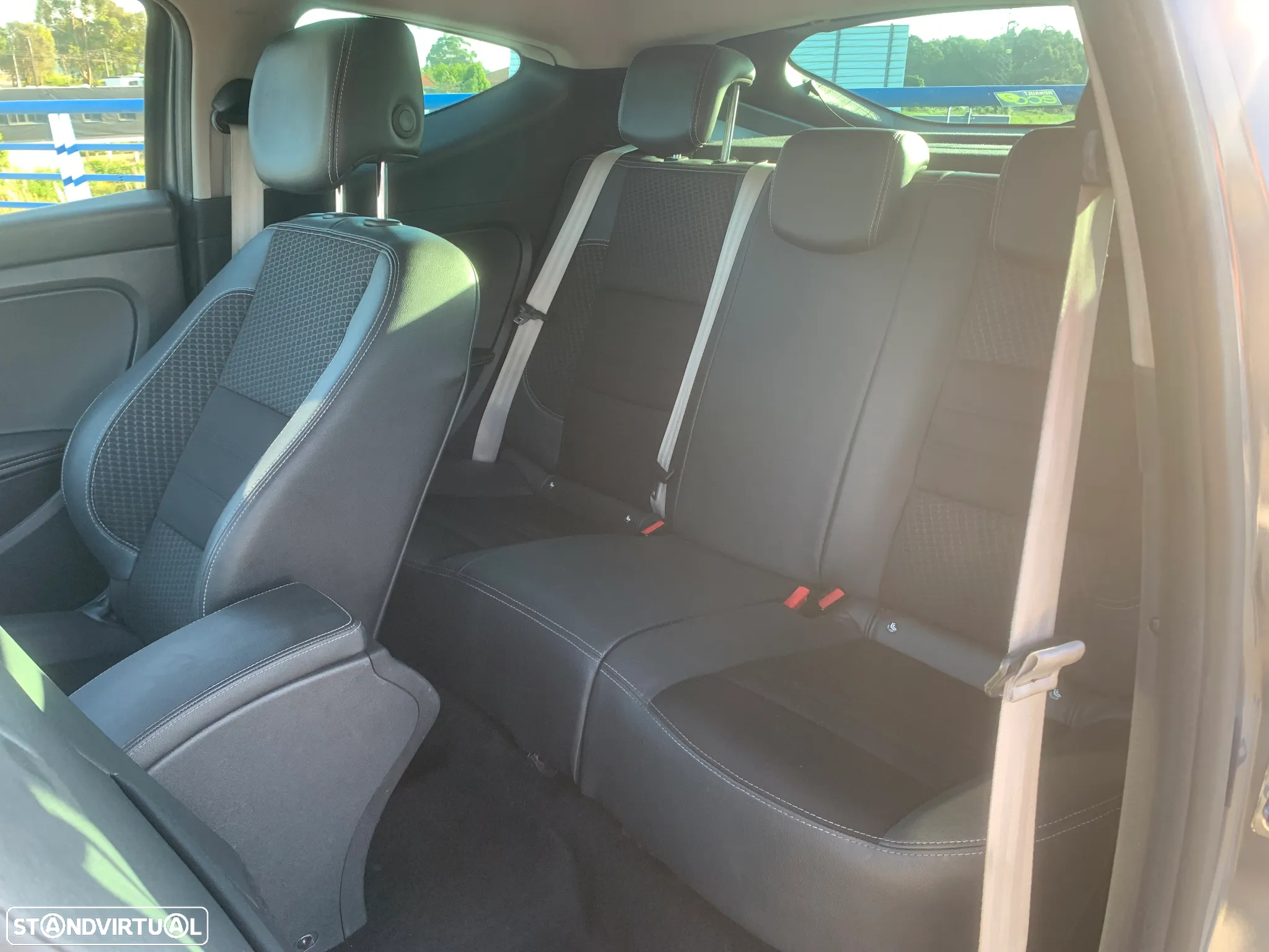 Renault Mégane Coupe 1.6 dCi Bose Edition SS - 17