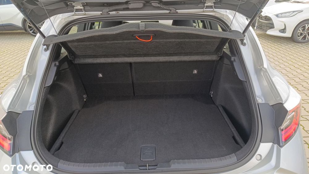 Toyota Corolla 2.0 Hybrid Comfort - 12