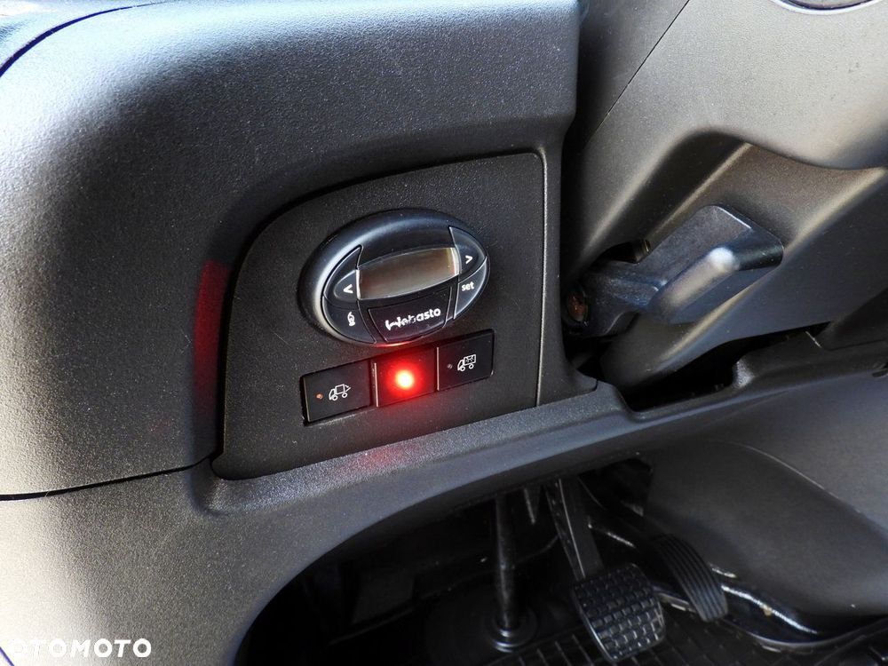 Iveco DAILY 35S16 CONNECT KONTENER WINDA 8 PALET TEMPOMAT NAWIGACJA LEDY AUTOMAT HI-MATIC KLIMATYZACJA  160KM - 28