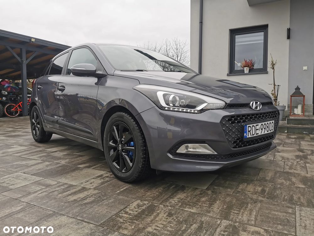 Hyundai i20 blue 1.2 YES Silver - 12