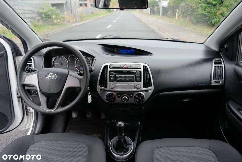 Hyundai i20 - 25
