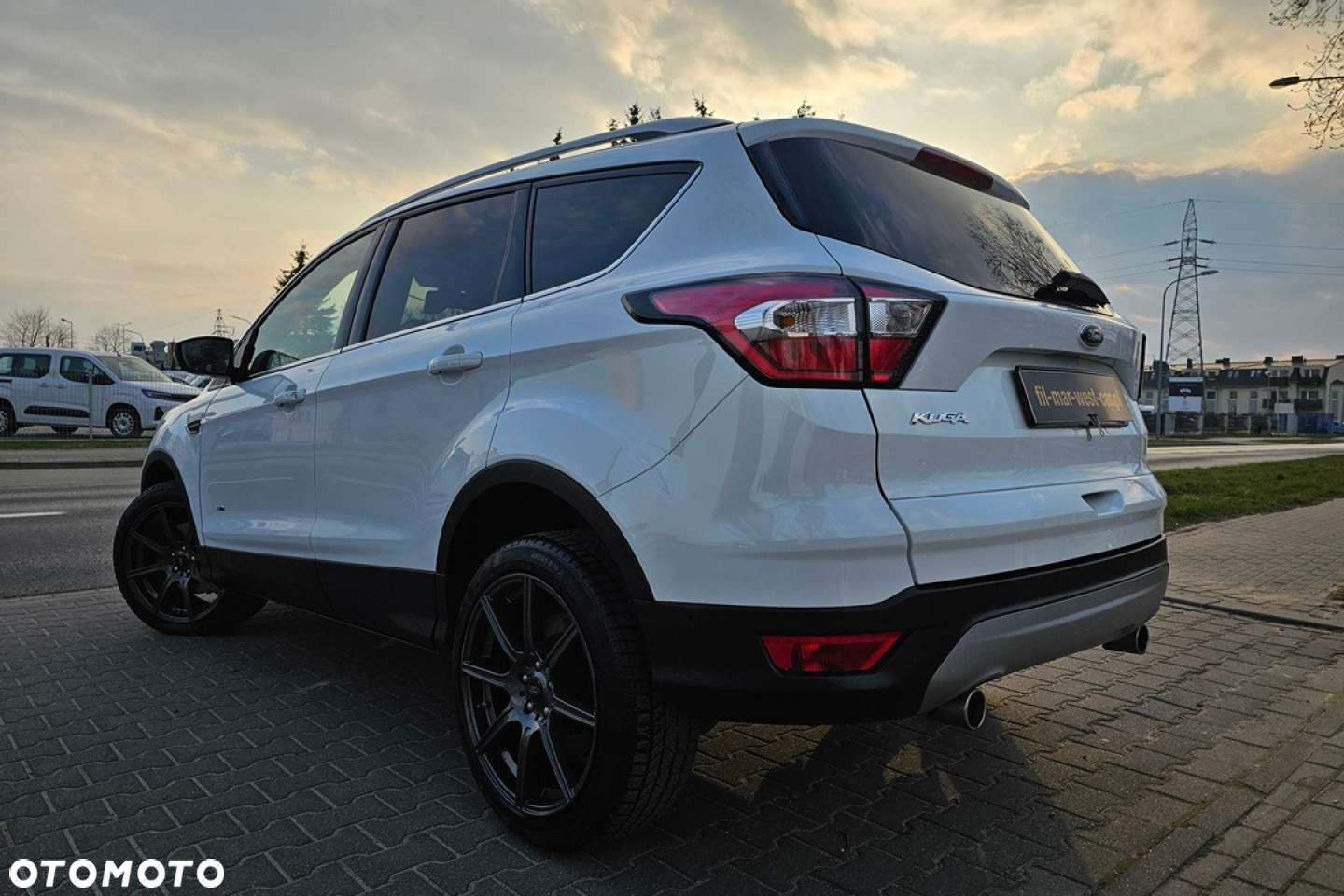 Ford Kuga - 8