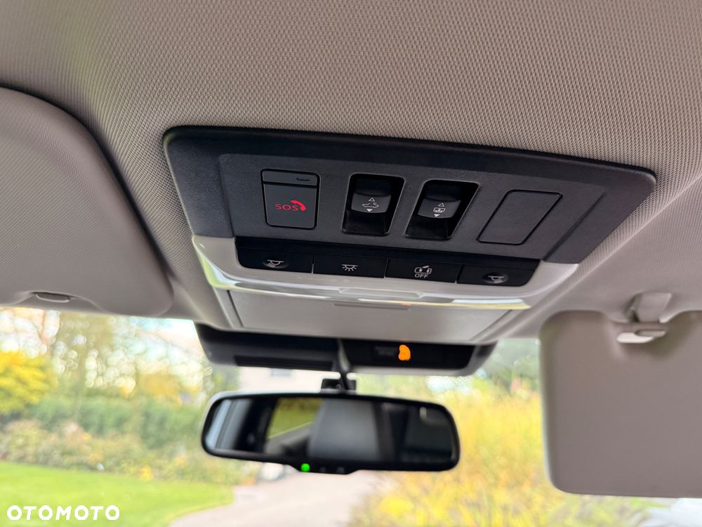 Mitsubishi Outlander - 21