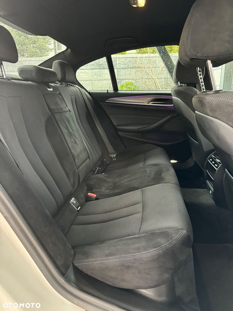 BMW Seria 5 520d xDrive M Sport sport - 33