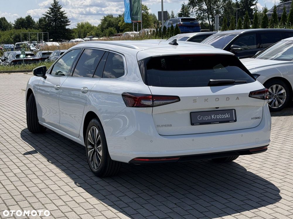 Skoda Superb 1.5 TSI mHEV Drive DSG - 7