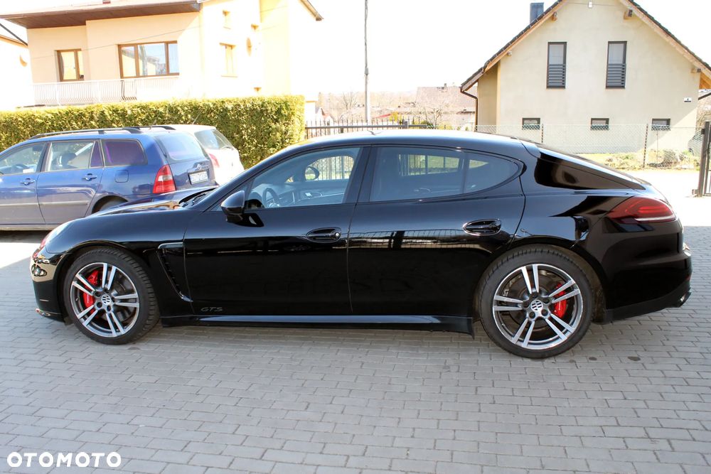Porsche Panamera GTS - 7