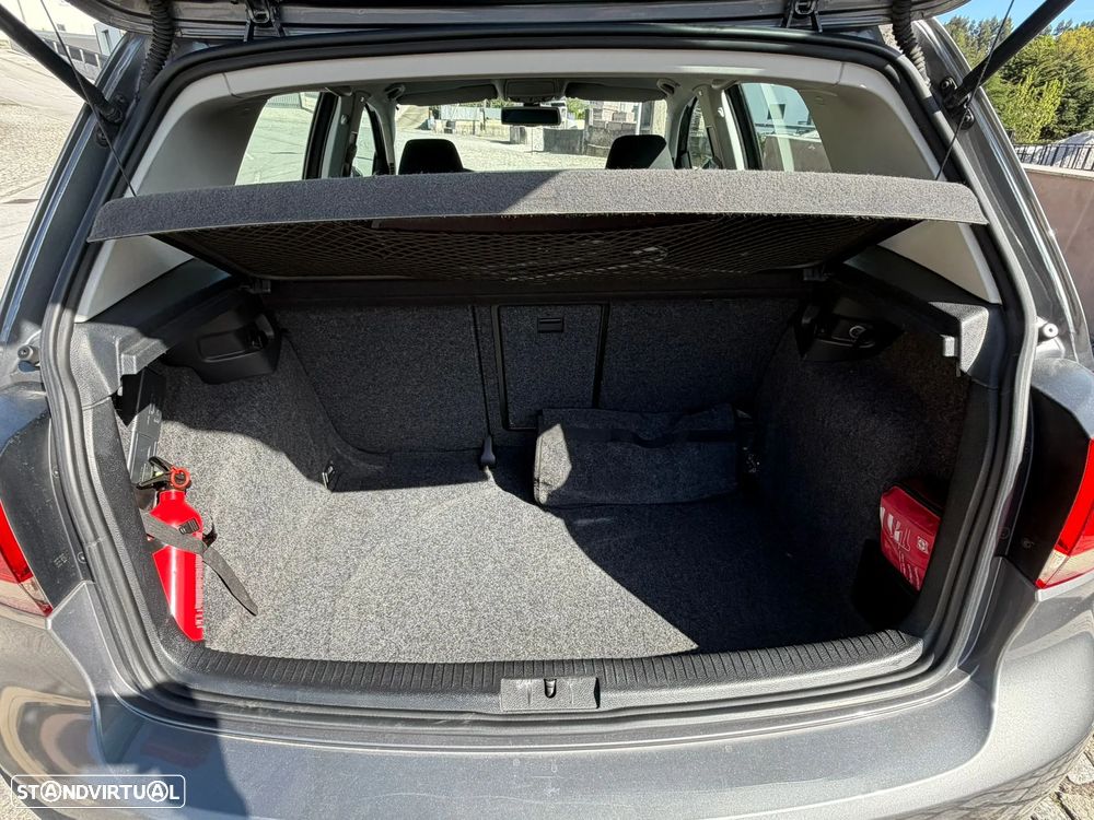 VW Golf 2.0 TDi Confortline - 25