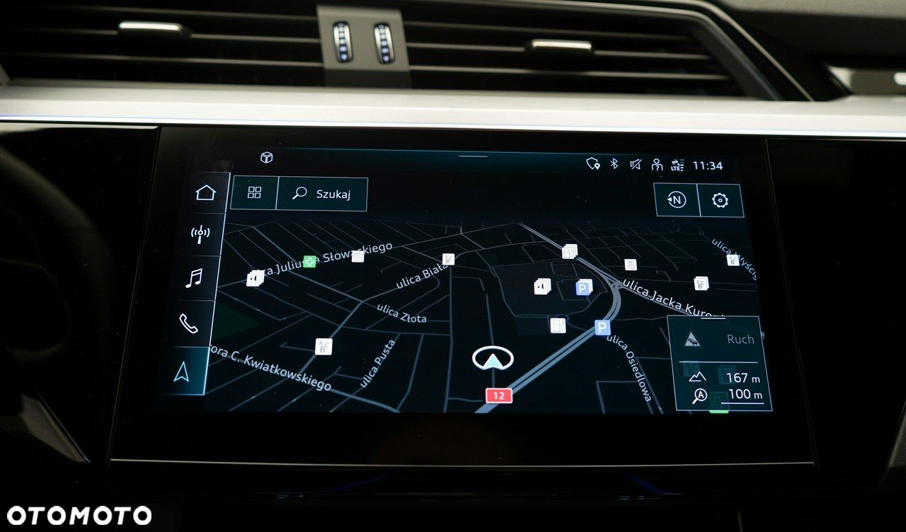 Audi e-tron - 32