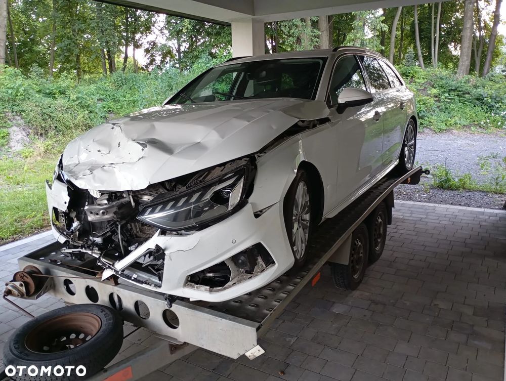 Audi A4 Avant 40 TDI S tronic - 1