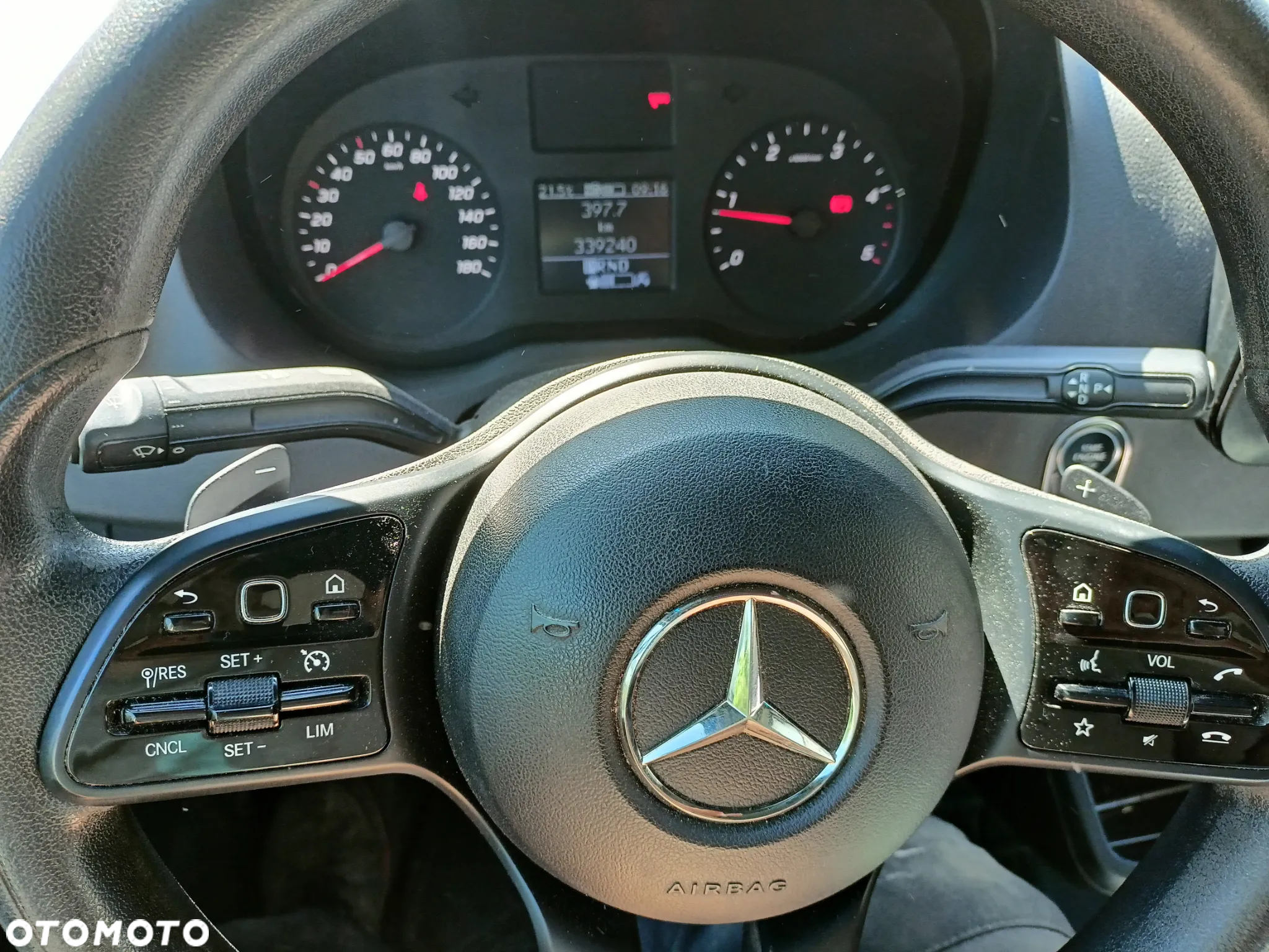 Mercedes-Benz Sprinter - 16