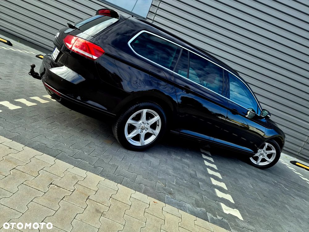 Volkswagen Passat Variant 2.0 TDI (BlueMotion Technology) Trendline - 15