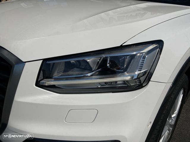 Audi Q2 30 TFSI Design - 13