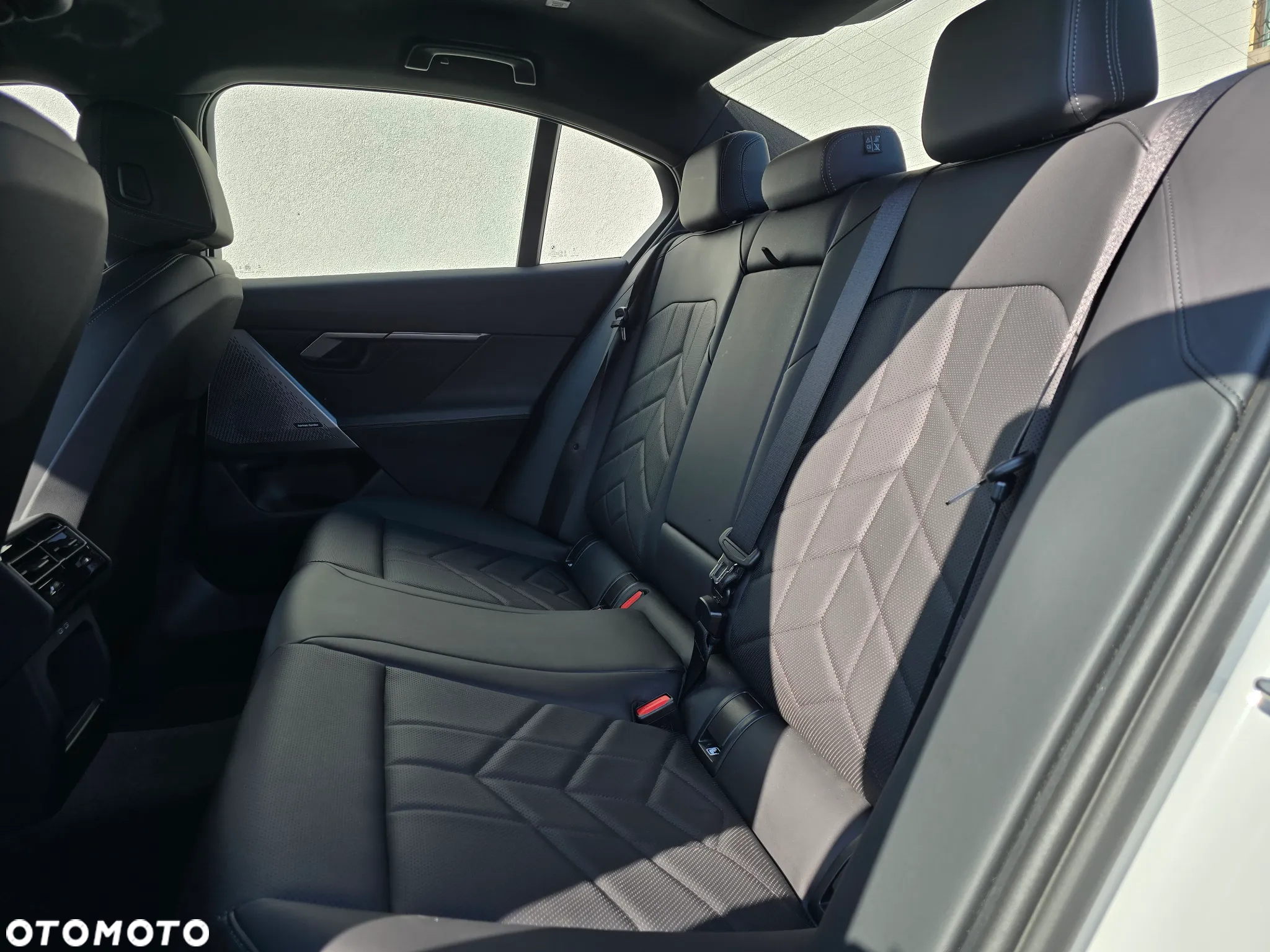BMW Seria 5 520d xDrive - 7