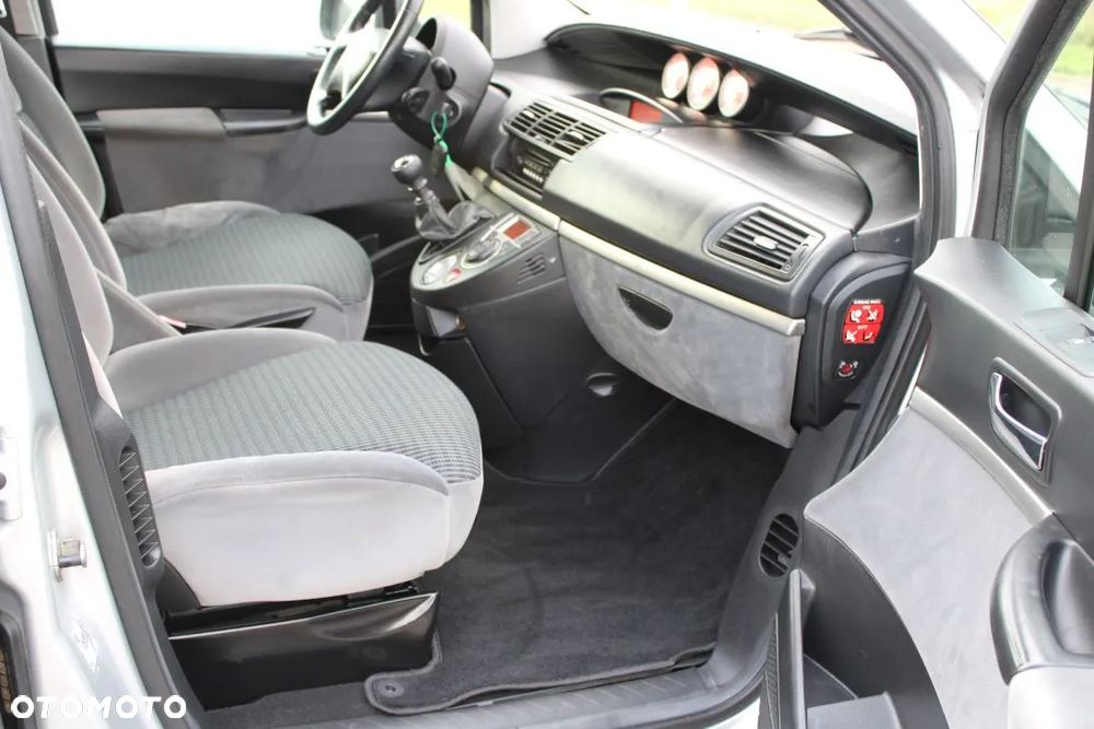 Citroën C8 2.0 HDi Attraction - 13