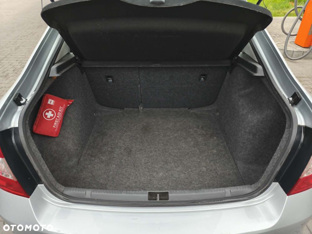Skoda RAPID 1.6 TDI DPF Ambition - 9