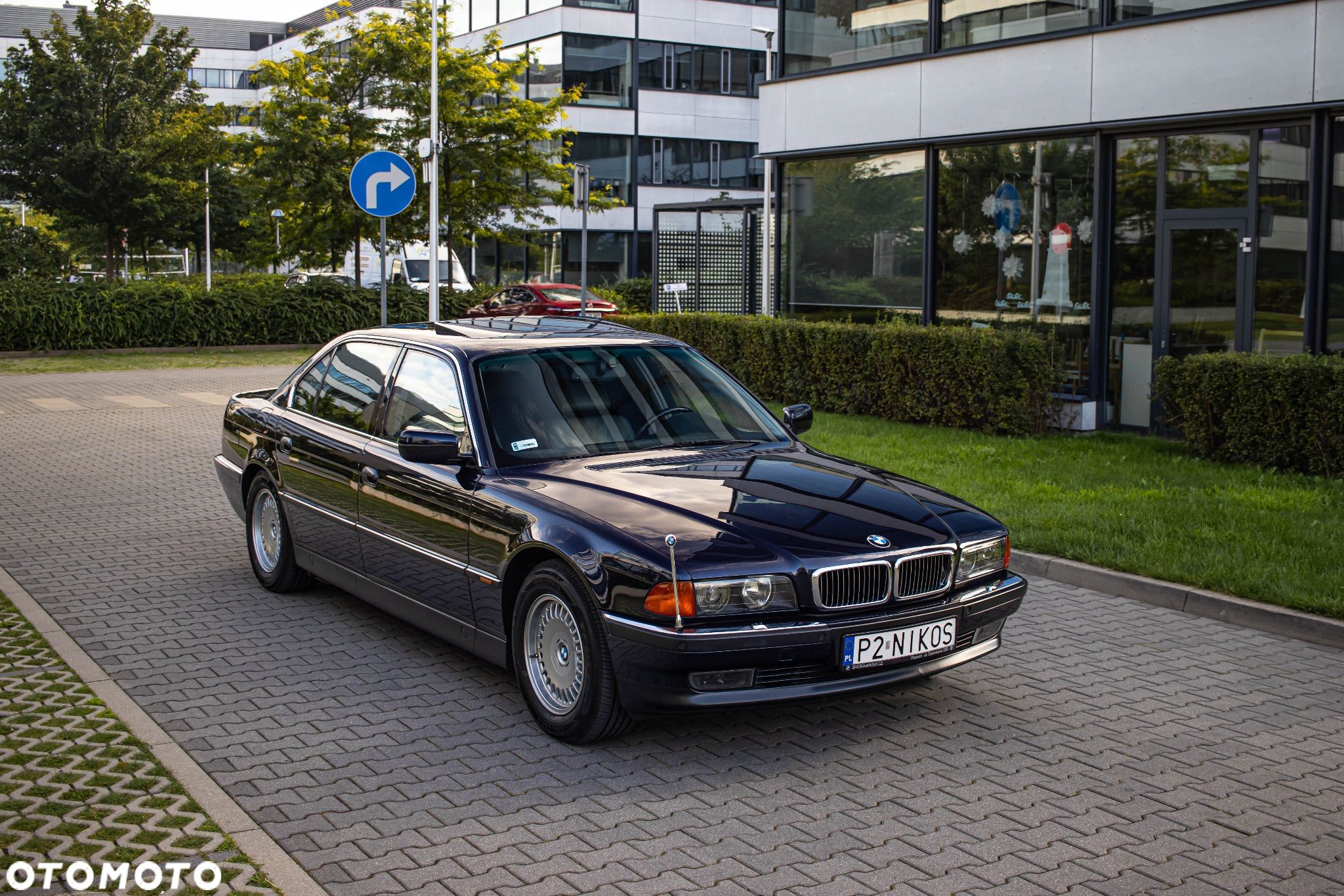 BMW Seria 7 750iL - 1