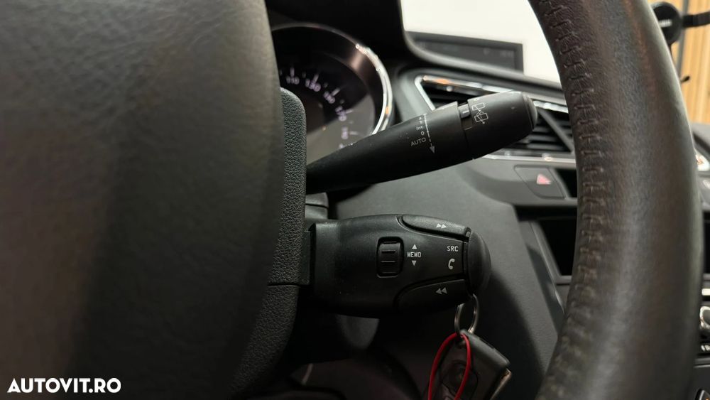 Peugeot 5008 1.6 THP Active - 21