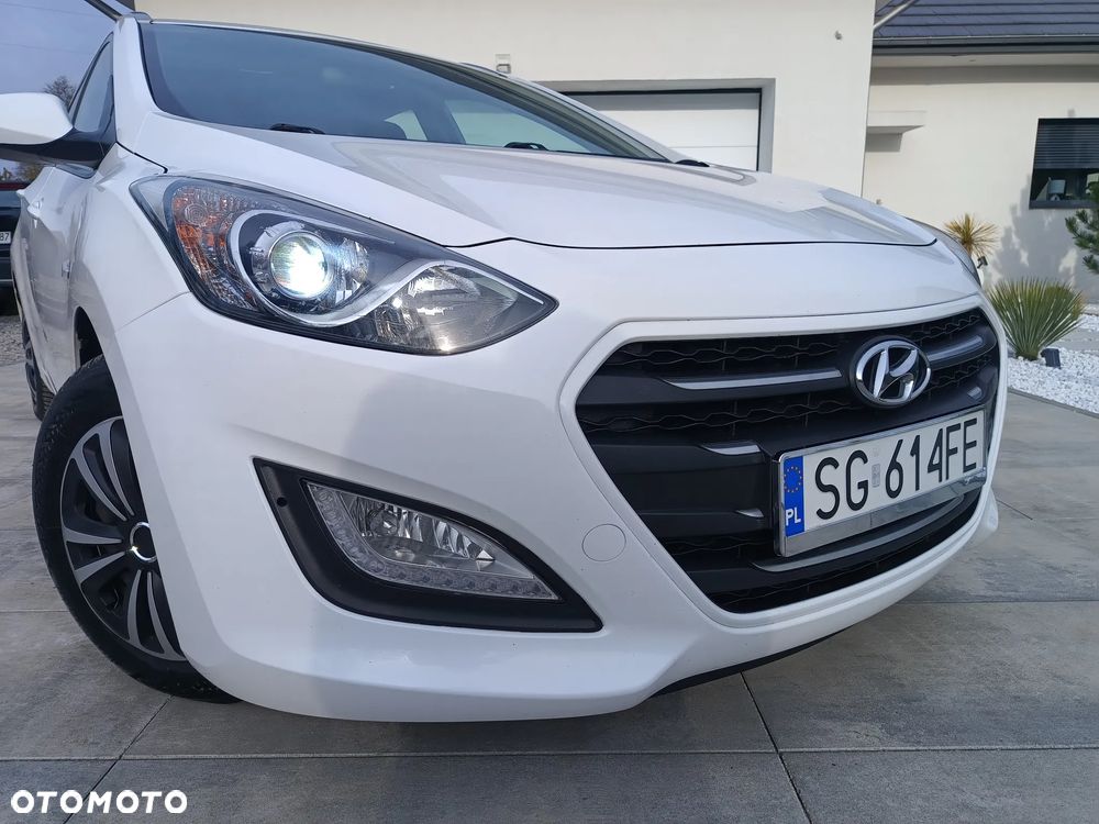Hyundai i30 blue 1.6 CRDi Style - 28