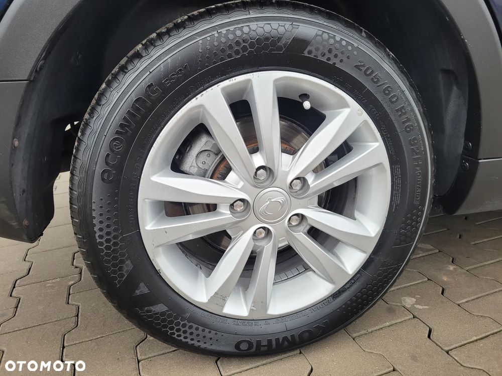 SsangYong/KGM Tivoli e-XDi 160 4WD Quartz - 32