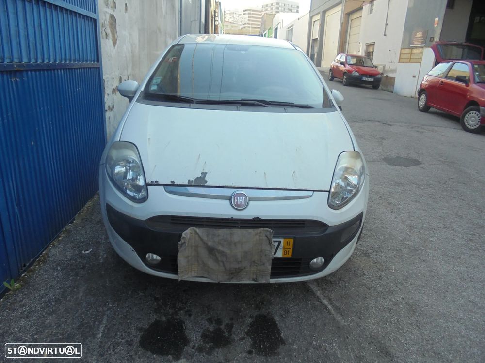 PUNTO EVO COMERCIAL PARA PEÇAS MOTOR AVARIADO 6 V - 1