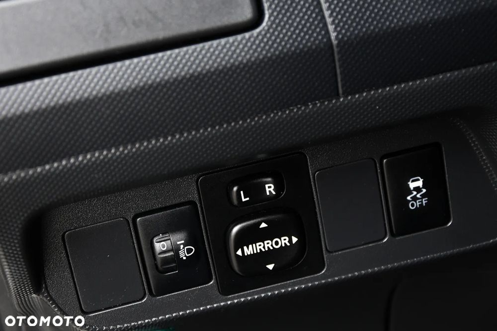 Toyota Auris 1.6 Luna - 18