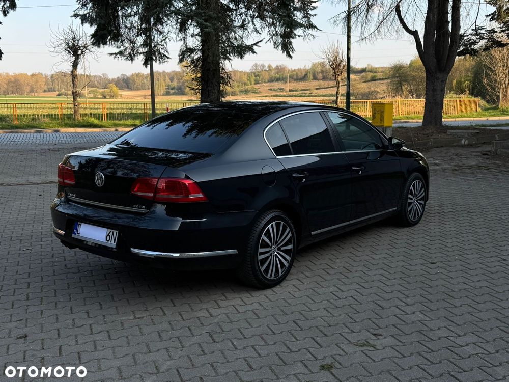 Volkswagen Passat 2.0 TDI Comfortline - 6